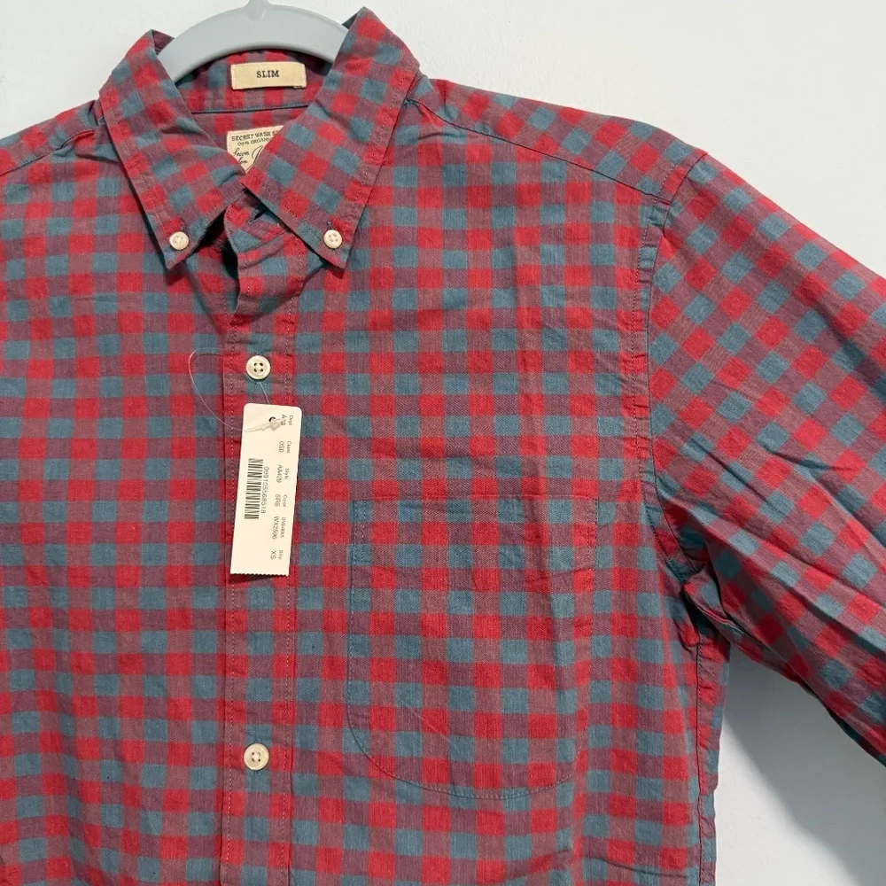 J Crew Men Organic Cotton Stretch Secret Wash Button Down Seashore Red Shirt XS‎